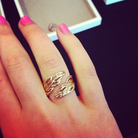 :: Stella & Dot Secret Garden Ring - Picture 3 of 3